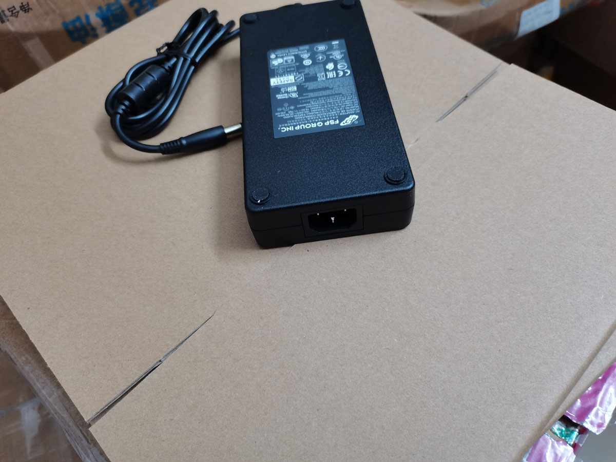 NEW Genuine Slim FSP 19.5V 11. - огляд і ціна Pc Gaming Uk