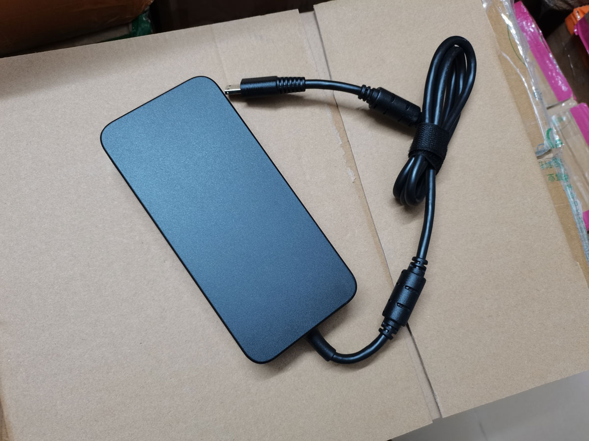 NEW OEM Delta 20.0V 14.0A 280. - огляд і ціна Pc Gaming Uk