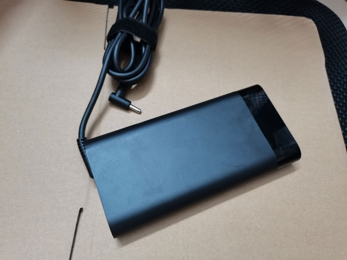 OEM 19.5V 11.8A M35733-001 TPN - огляд і ціна Pc Gaming Uk