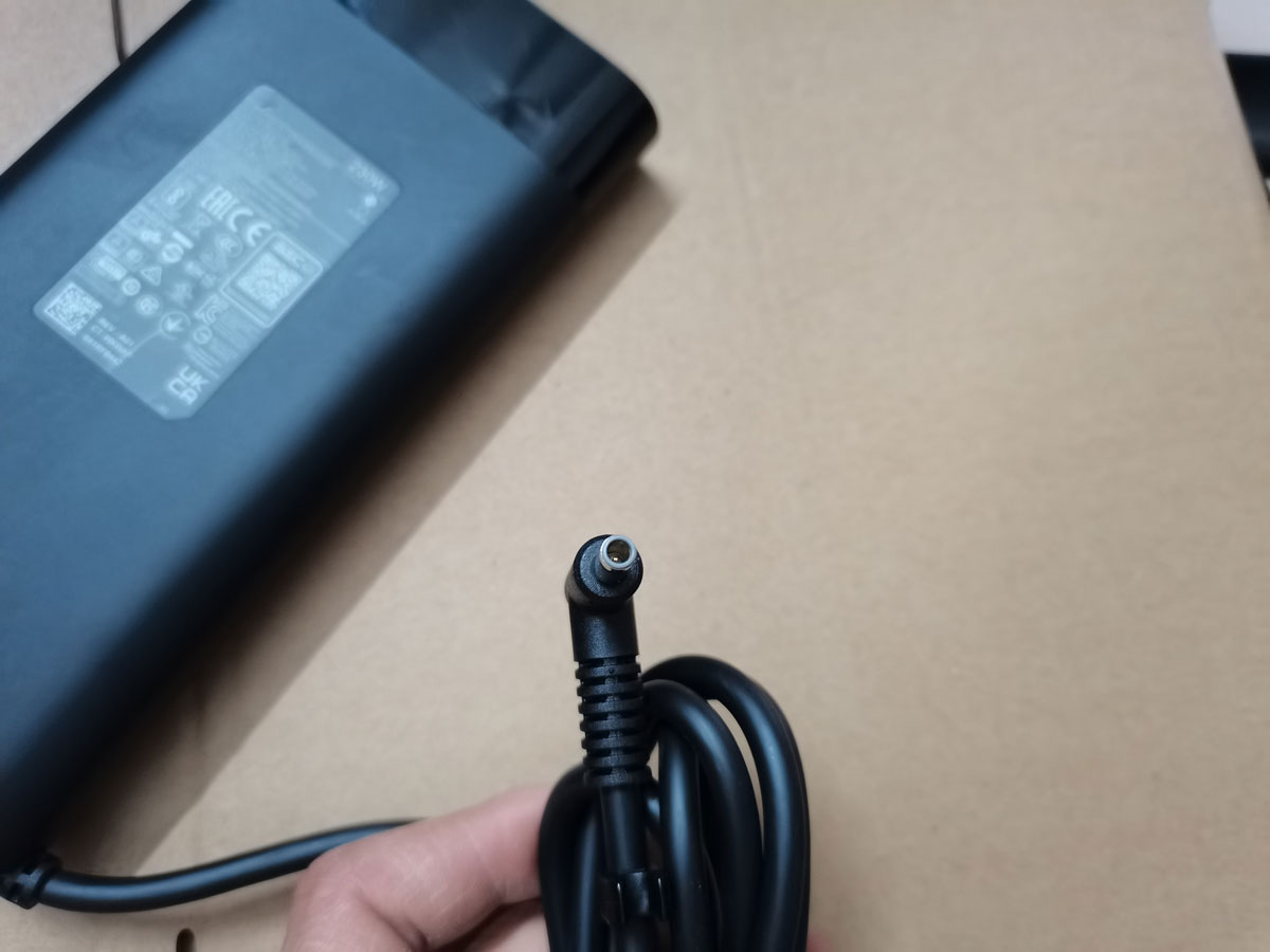 OEM 19.5V 11.8A M35733-001 TPN - огляд і ціна Pc Gaming Uk
