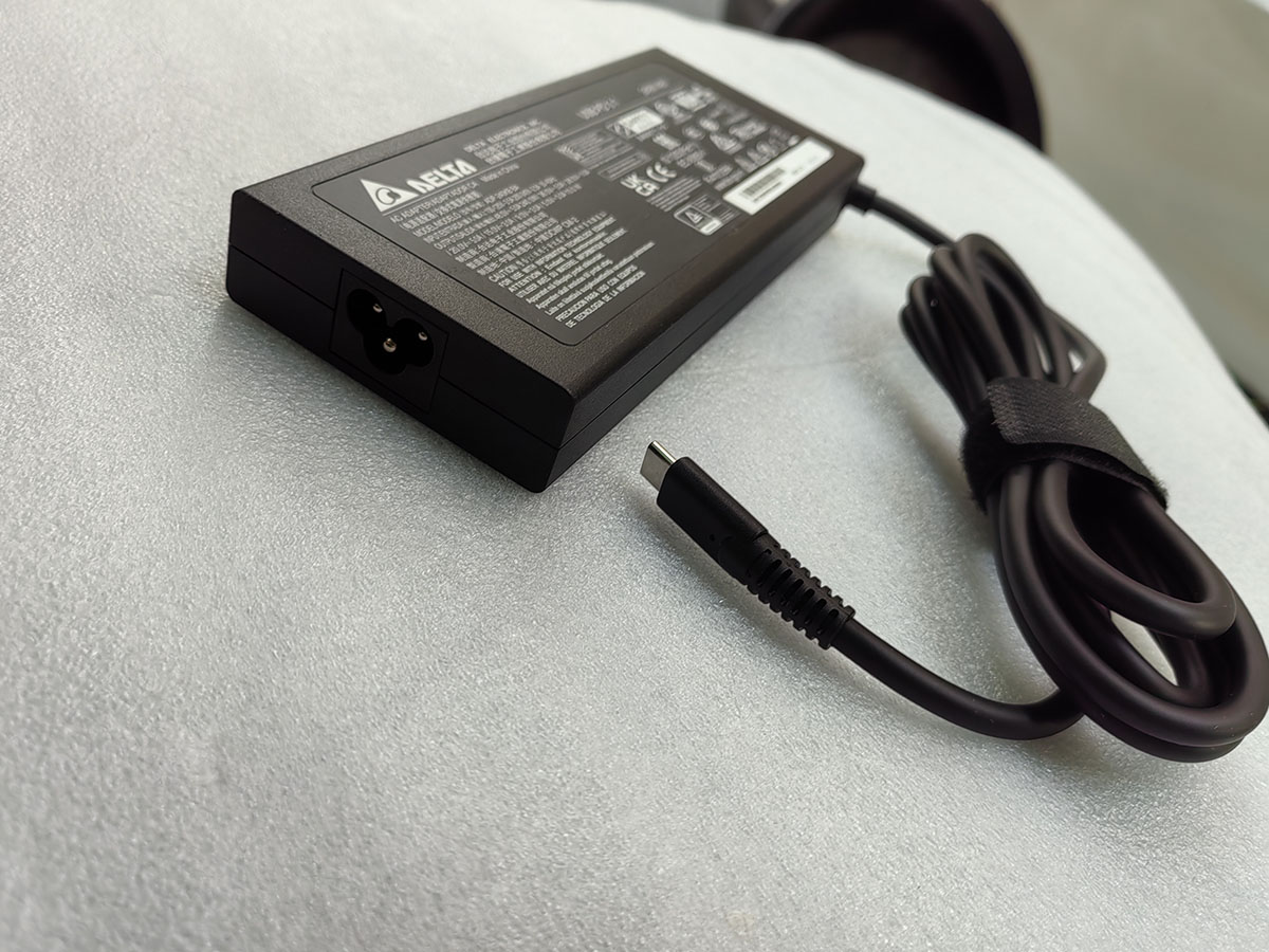 NEW OEM ADP-240KB BA Delta 240 - огляд і ціна Pc Gaming Uk